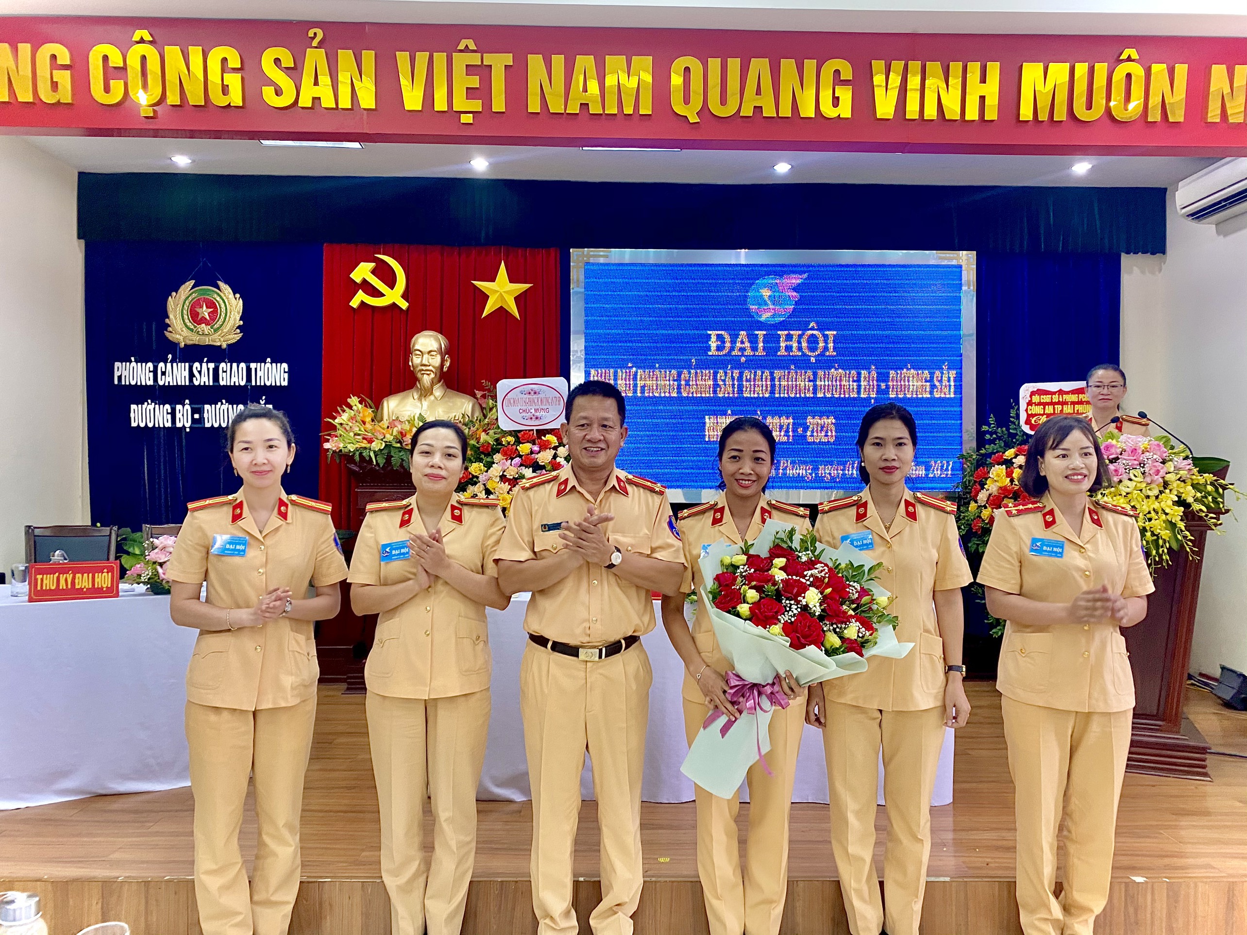 Đại hội Phụ nữ Phòng CSGT  đường bộ, đường sắt CATP Hải Phòng